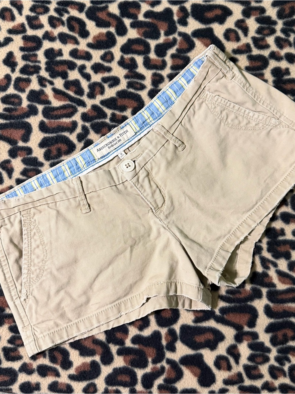 2000s vintage style Abercrombie & Fitch tan lowrise mini shorts